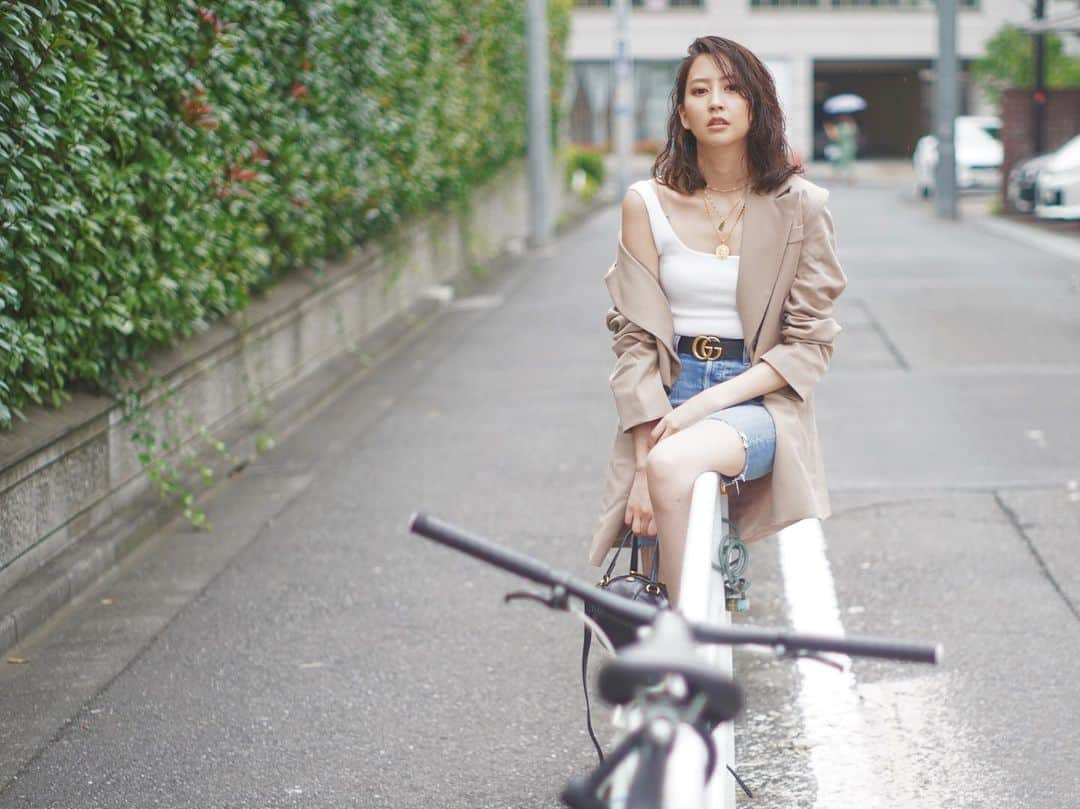 河北麻友子さんのインスタグラム写真 - (河北麻友子Instagram)「FASHION  TOP&SHORTS: Aritzia SHOES&BAG: Gucci #FASHION #OOTD #麻友コーデ #MayuPics #麻友ぴく」7月13日 22時07分 - mayukokawakitaofficial