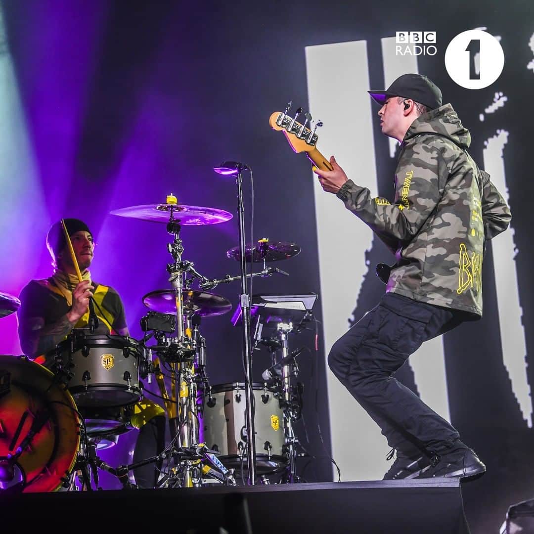 BBC Radioさんのインスタグラム写真 - (BBC RadioInstagram)「Counting down the days until @twentyonepilots perform at @officialrandl 😱」7月13日 22時16分 - bbcradio1