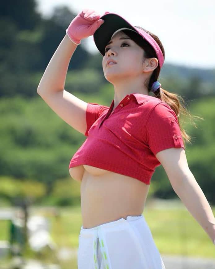 園都さんのインスタグラム写真 - (園都Instagram)「あら、OBかしら。 #巨乳たちの世界一エッチなハローワーク #ゴルファー編 #golf ﻿﻿」7月13日 22時17分 - miyakosono_official
