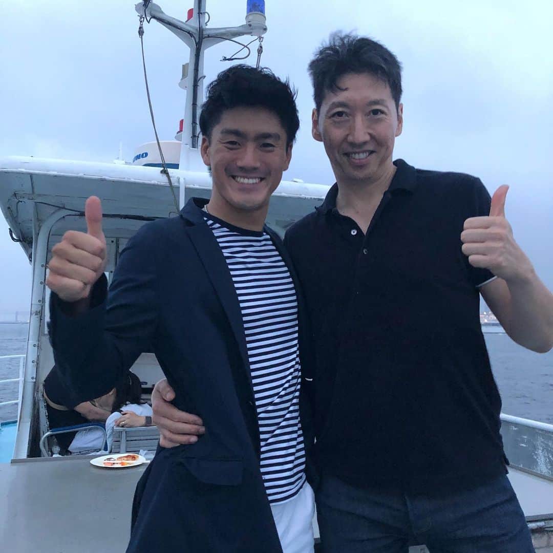 のインスタグラム：「長く応援して頂いている  子安脳神経外科クリニック  http://www.koyasuclinic.jp/  の納涼会に参加してきました！  天気もギリギリ！海の上からの花火は波に光が反射してとても綺麗でした^ ^  明日は仲間の応援に富士に行きます。 レースができるといいな。」