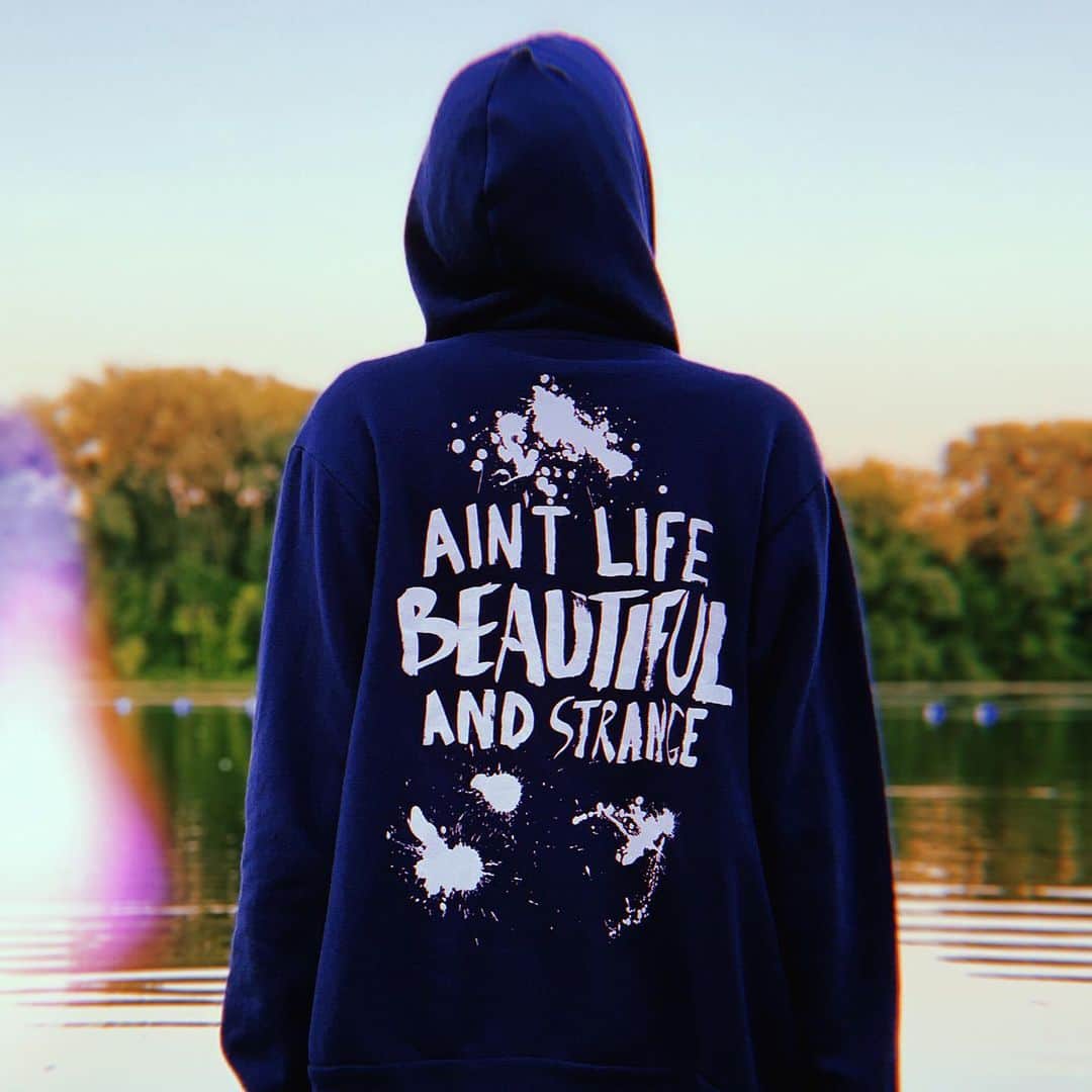 のインスタグラム：「Ain’t life beautiful and strange?  Head to the merch store for your chance to get the Be Brave hoodie.  Link in story.」