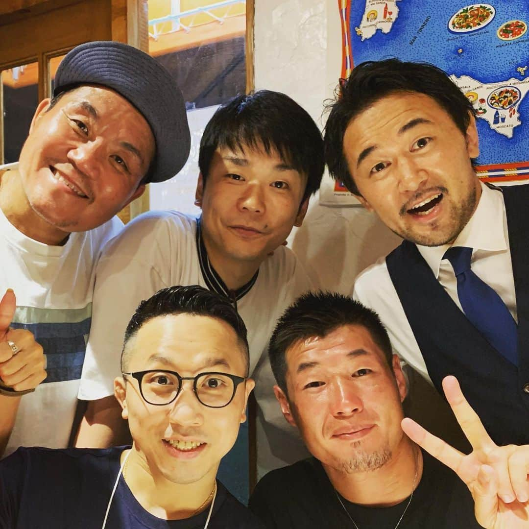 長谷川穂積さんのインスタグラム写真 - (長谷川穂積Instagram)「楽しい夜でした 雅さんご馳走様でした #トミーズ雅 さん #かまいたち濱家 さん #長谷川穂積 #山中慎介 #粟生隆寛」7月13日 14時25分 - hozumi_hasegawa