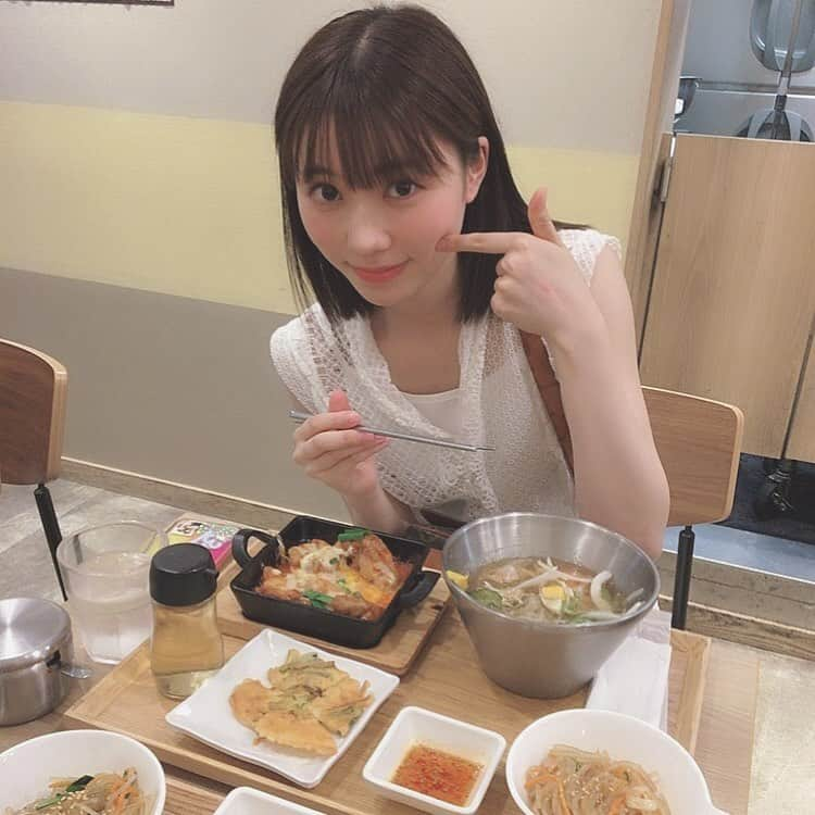 駒田京伽さんのインスタグラム写真 - (駒田京伽Instagram)「🍴🍜🍴﻿ ﻿ ﻿ 韓国料理🦀﻿ ﻿ ﻿ これは美味しいポーズ。﻿ ﻿ ﻿ #福岡﻿ #food  #韓国料理﻿ #昨日もこのポーズしてた﻿ #多分今後も出てくるポーズ ﻿」7月13日 14時31分 - hiroka_komada