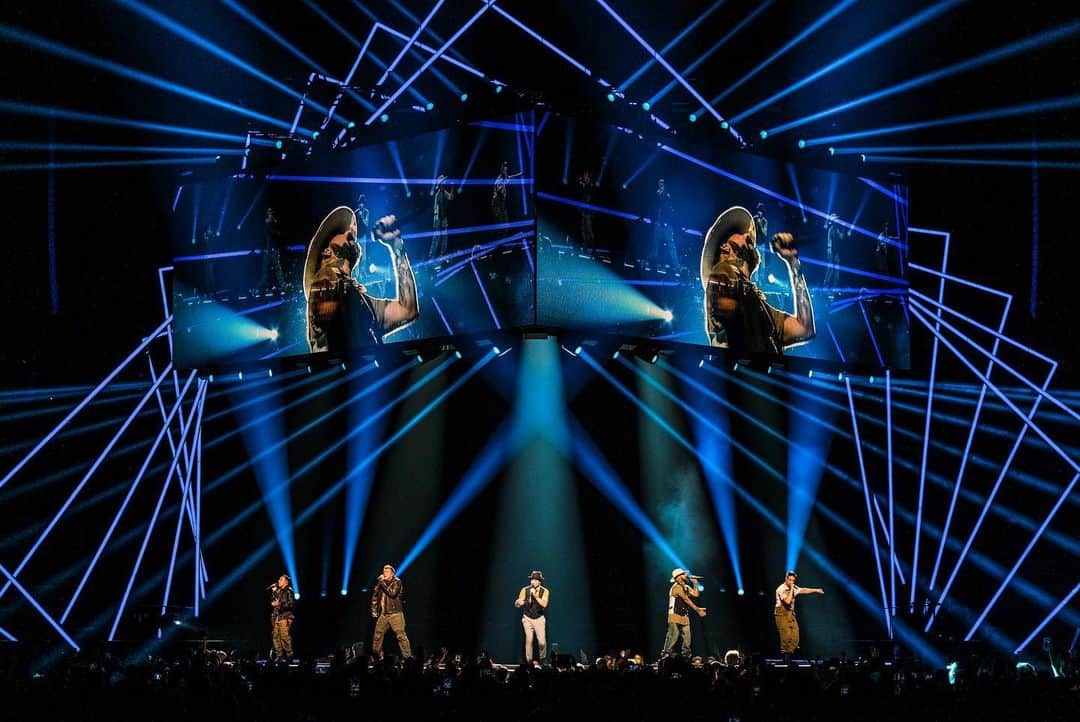 backstreetboysさんのインスタグラム写真 - (backstreetboysInstagram)「DC! What a start to the North American leg of our #DNAWorldTour, we are speechless! #BSBDC」7月13日 14時41分 - backstreetboys