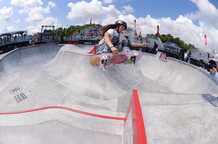 Vans Skateさんのインスタグラム写真 - (Vans SkateInstagram)「Take a peek at the new park build for stop 3 of the @VansParkSeries Pro Tour in Montreal with these shots from @JoeKrolick and @Burnout. Everybody’s been lighting the place up for practice and tomorrow’s sure to go off! Tune in at vansparkseries.com for all the live action starting at 9AM PDT.」7月13日 14時54分 - vansskate