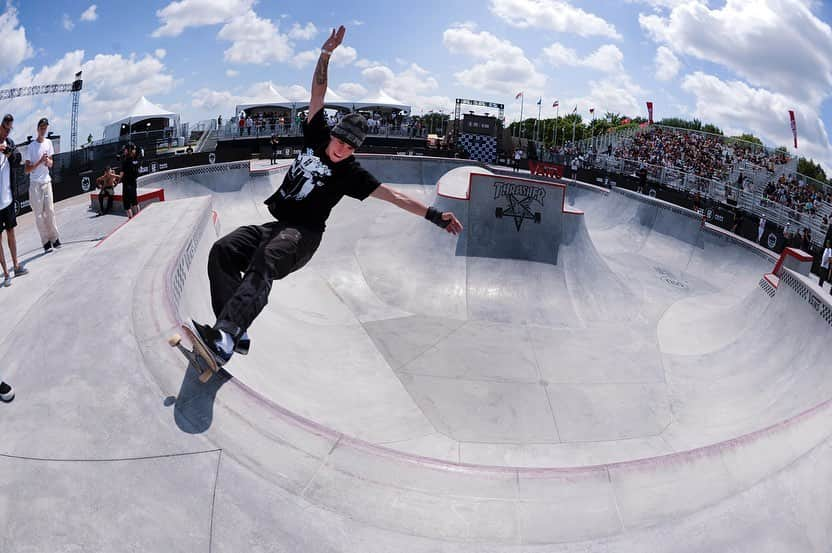 Vans Skateさんのインスタグラム写真 - (Vans SkateInstagram)「Take a peek at the new park build for stop 3 of the @VansParkSeries Pro Tour in Montreal with these shots from @JoeKrolick and @Burnout. Everybody’s been lighting the place up for practice and tomorrow’s sure to go off! Tune in at vansparkseries.com for all the live action starting at 9AM PDT.」7月13日 14時54分 - vansskate