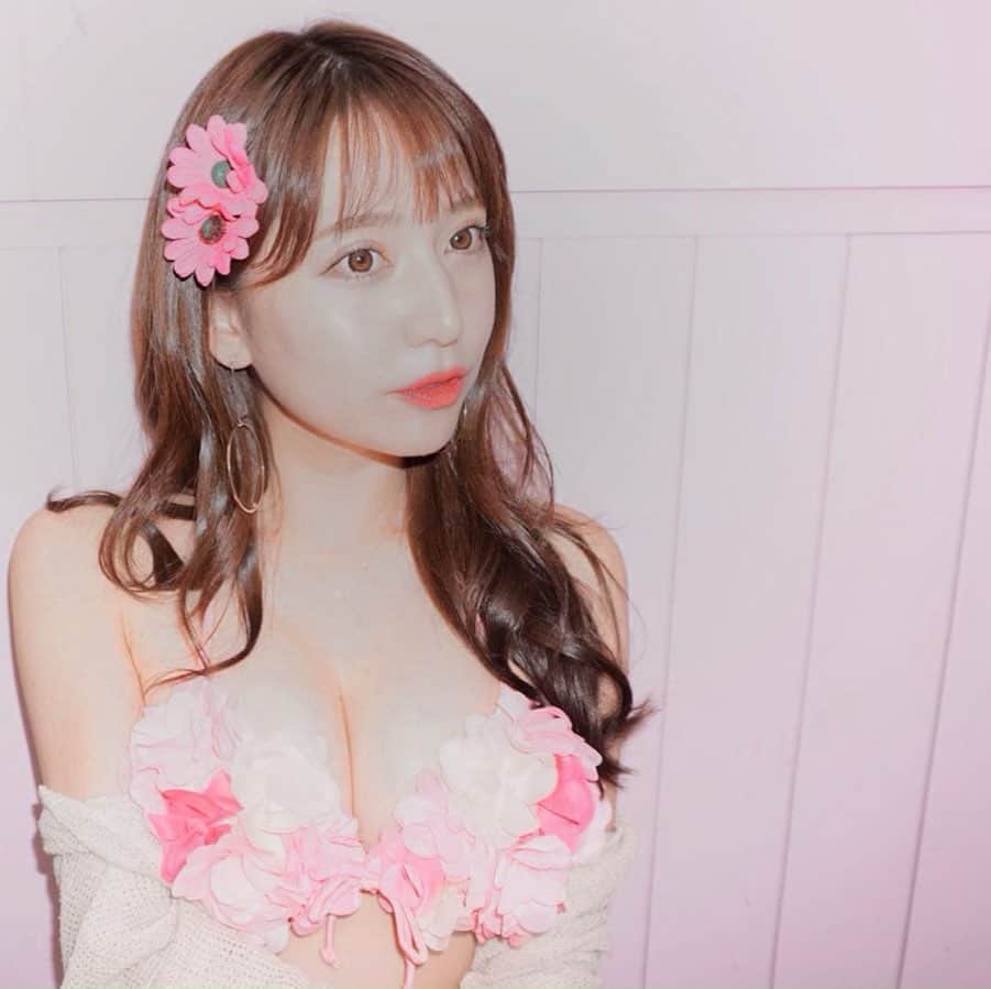 堀尾実咲のインスタグラム：「👼🌴 #サマーランド #サマラン #プール #ナイトプール」