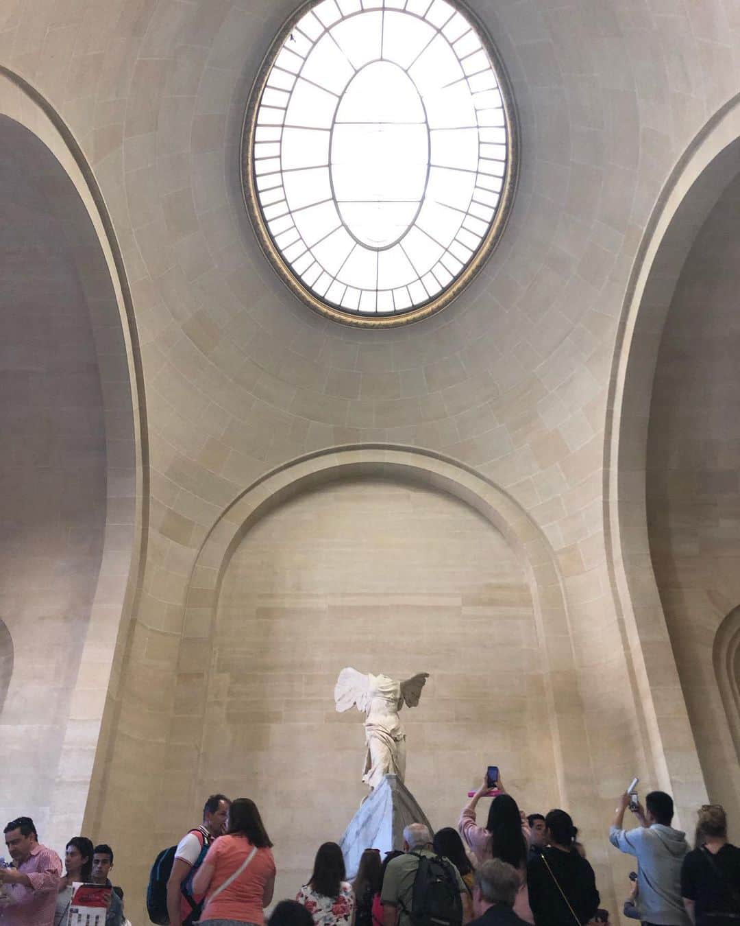 川口太一さんのインスタグラム写真 - (川口太一Instagram)「ルーブル美術館大きいと聞いてたけど予想を遥かに超える大きさだったのを今でも覚えてる… #france🇫🇷 #paris #ルーブル美術館」7月13日 16時23分 - k.taichi20