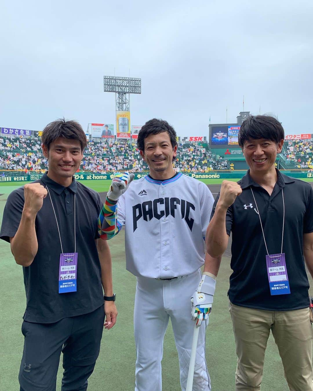 松田宣浩さんのインスタグラム写真 - (松田宣浩Instagram)「甲子園参上❗️ #TeamUA #アンダーアーマー @kanichi__matoba  @gokida」7月13日 16時44分 - match___3