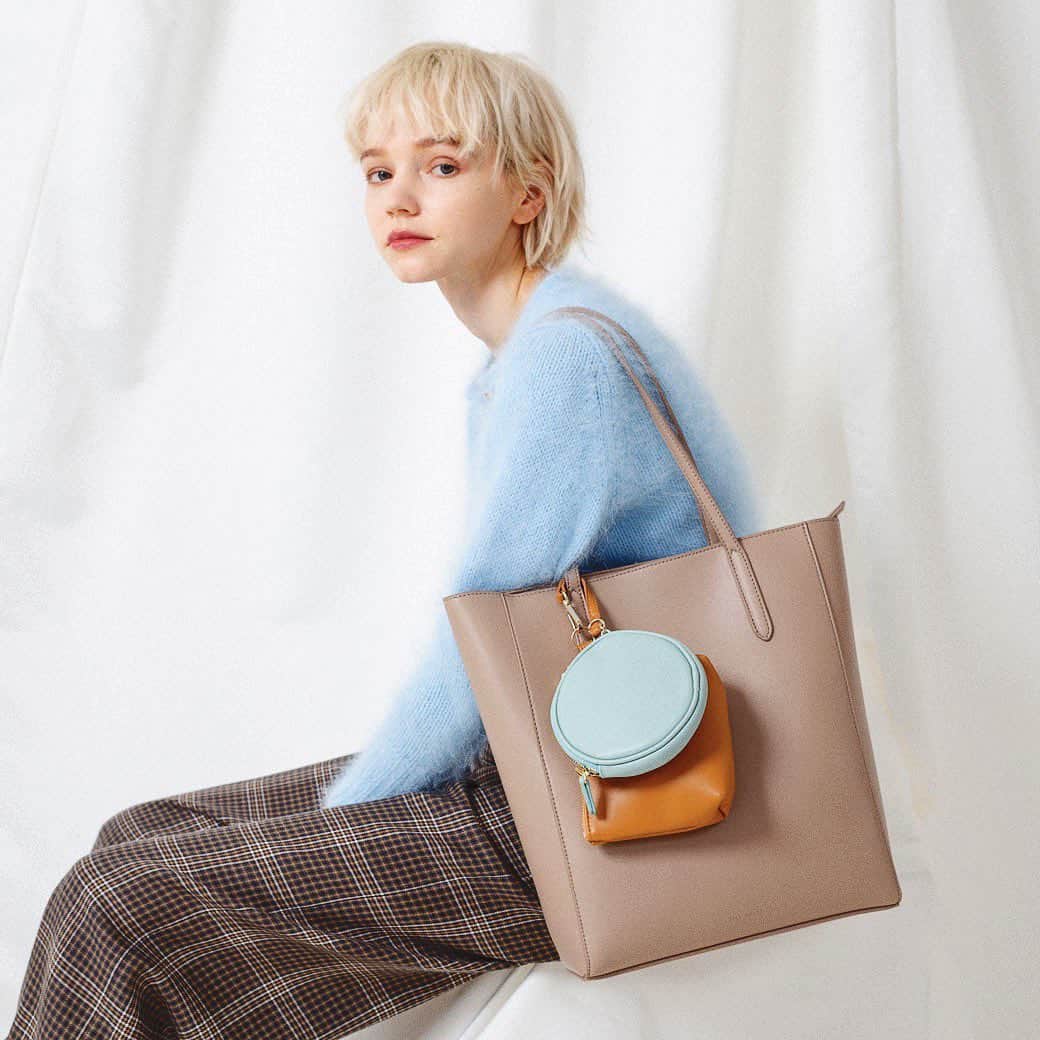 SMIRNASLI_officialのインスタグラム：「. . SMIR NASLI 2019AW . .」