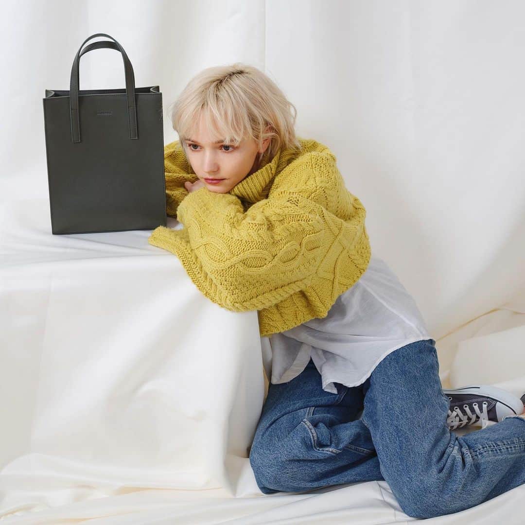 SMIRNASLI_officialのインスタグラム：「. . SMIR NASLI 2019AW . .」