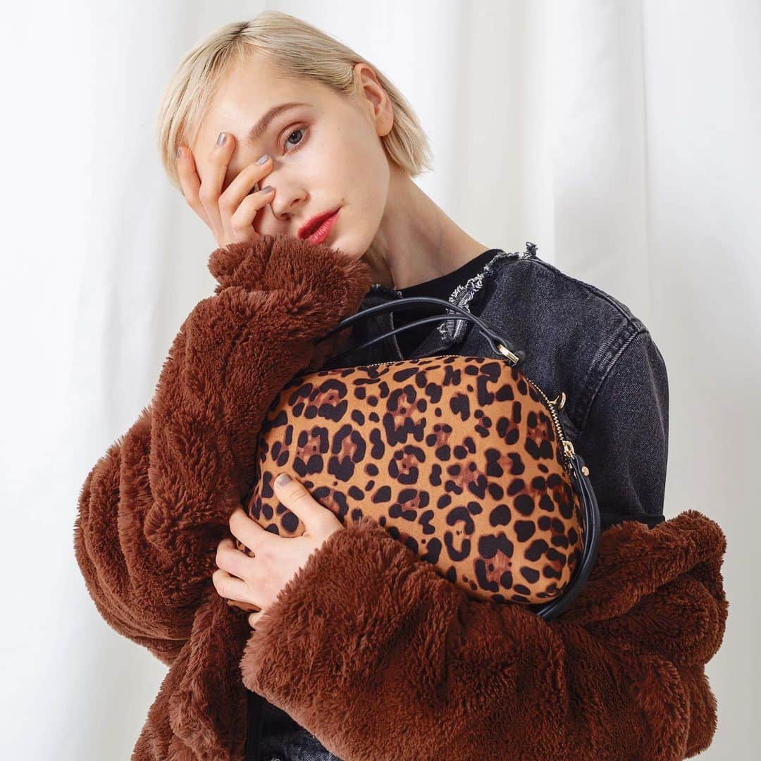SMIRNASLI_officialのインスタグラム：「. . SMIR NASLI 2019AW . .」