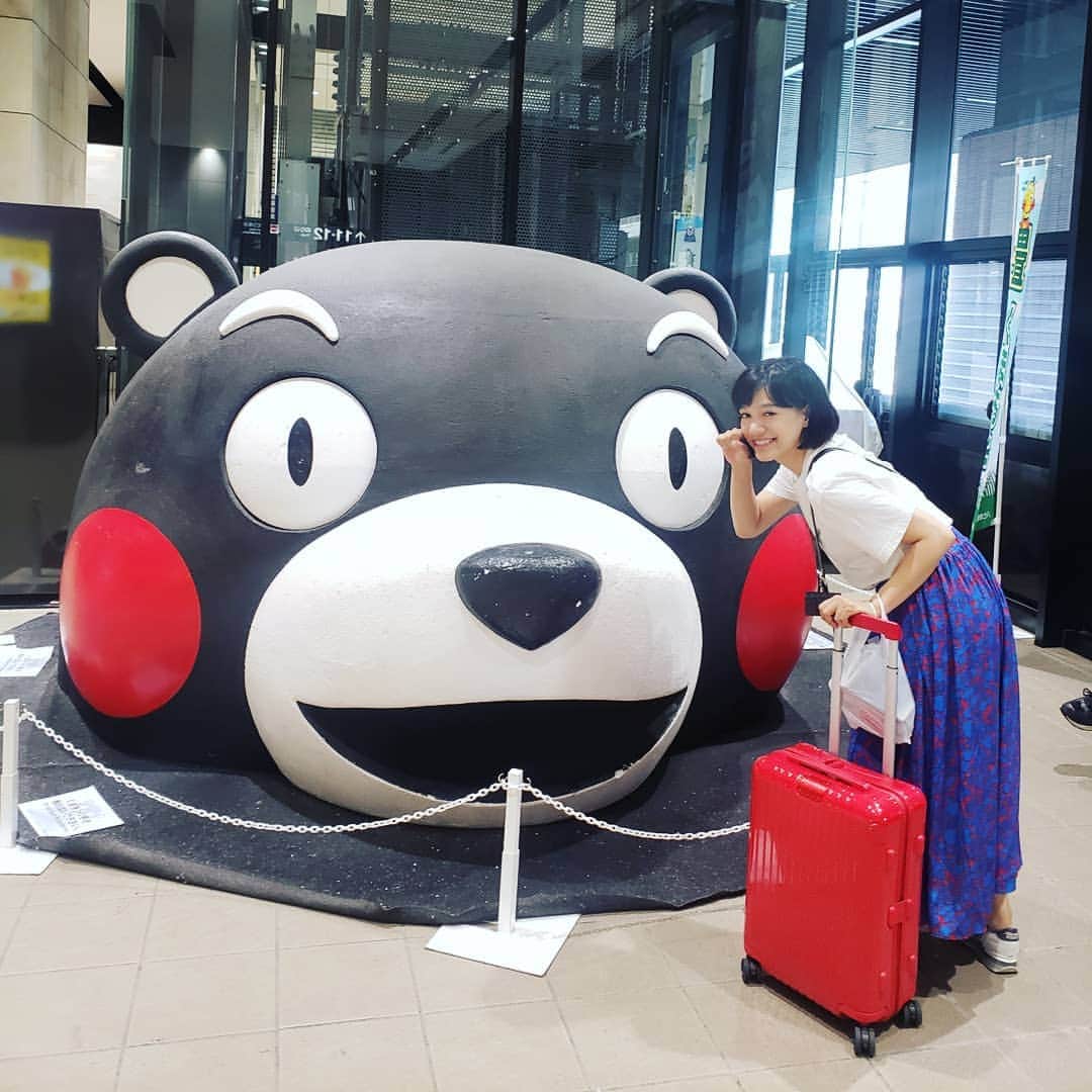 服部ひで子のインスタグラム：「👑吉本新喜劇ワールドツアー👑 小籔&川畑座長班。 7/11(木) 【長崎】長崎ブリックホール 7/12(金) 【熊本】市民会館シアーズホーム  ありがとうございました。  この班のツアーもラストスパートに入り、日本公演はあと奈良と大阪のみです。  長崎の夜は、みんなが揃う最後お泊まりだったので、女性メンバー全員で楽しい夜を過ごしました(*^ー^)ノ♪  あ～よく笑った！！！ 本当に、面白い先輩ばかり……皆様、尊すぎます✨  次回のツアーは、 7/15(月祝)は、 【奈良】桜井市民会館。 皆様のご来場、お待ちしております🎵  さなもん🐻ひでもん。  #吉本新喜劇 #よしもと新喜劇 #新喜劇 #吉本新喜劇ワールドツアー  #浅香あき恵 姉さん #未知やすえ 姉さん #島田珠代 姉さん #山田花子 姉さん #宇都宮まき 姉さん #金原早苗 姉さん #服部ひで子」