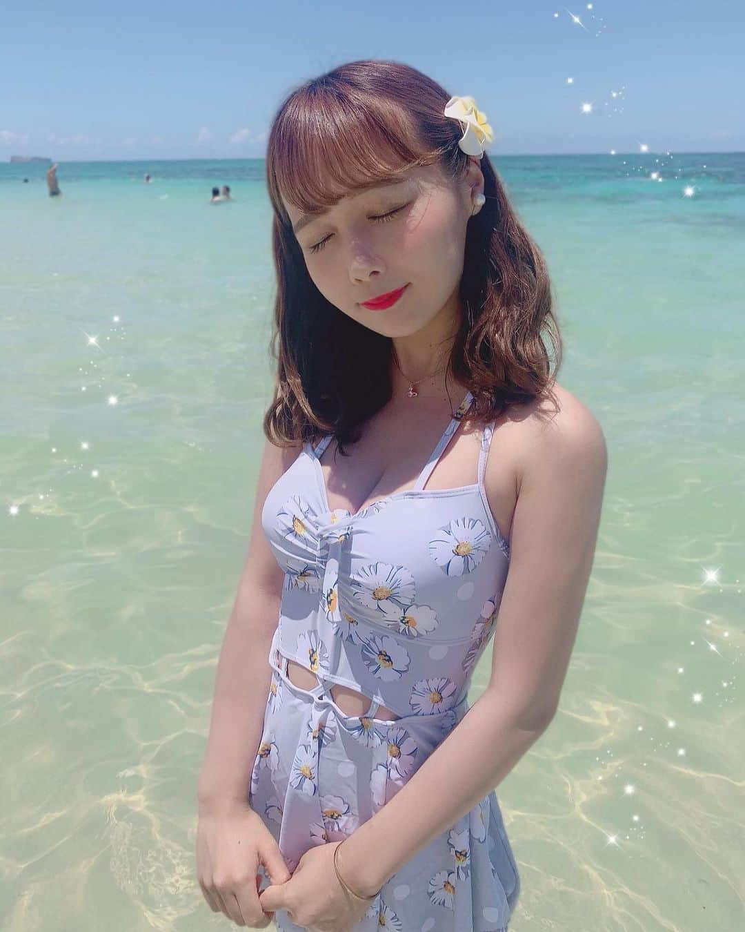 計良日向子（ひなひ）さんのインスタグラム写真 - (計良日向子（ひなひ）Instagram)「. . #lanikaibeach 🌊💗💗 . 本当に本当に綺麗すぎた！！！！ こんな綺麗な海初めて見た🥺 . . 普段は腰くらいまでしか 海はいらないけど、 顔のギリギリまで入ったよ☺️💗 . . . . 水着は @_andante_shop 👙💗 http://andanteshop.thebase.in/ . . . . #ハワイ #ハワイ旅行 #love #instagood」7月13日 22時48分 - kerahinako1105