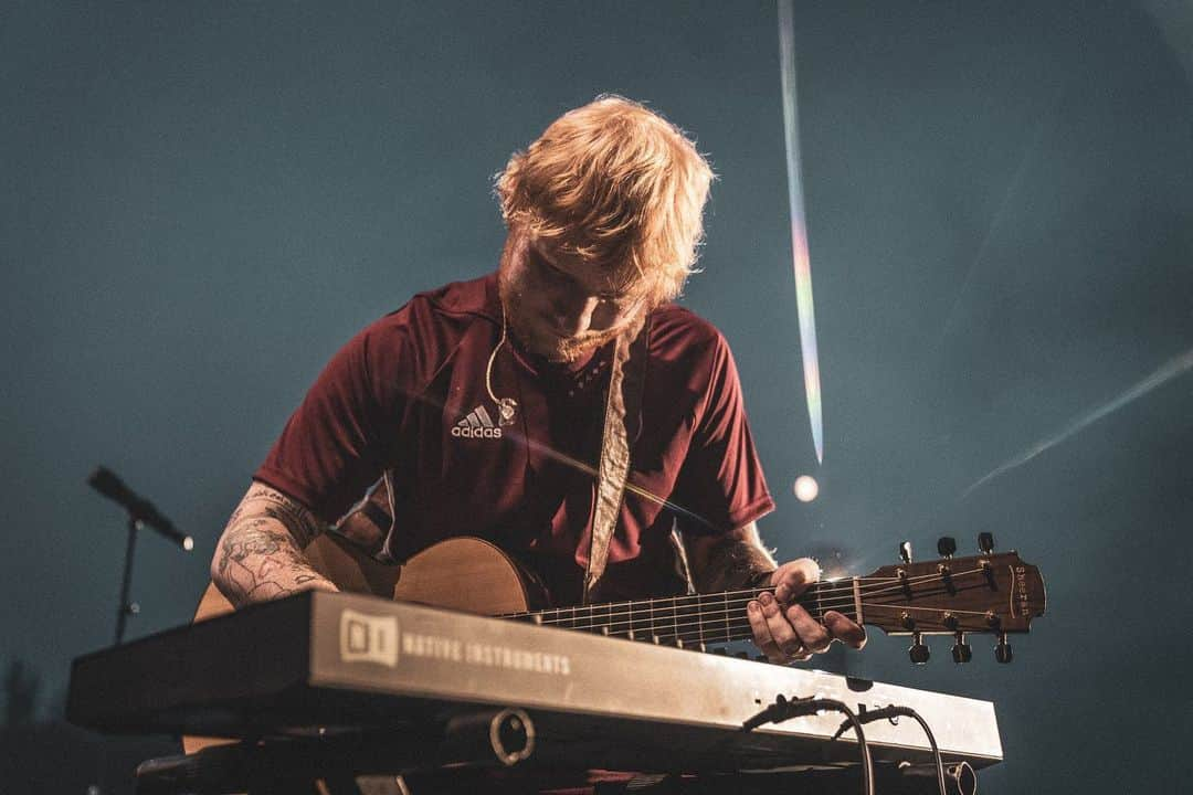 エド・シーランさんのインスタグラム写真 - (エド・シーランInstagram)「Riga! 📸 @zakarywalters #dividetour」7月13日 18時06分 - teddysphotos