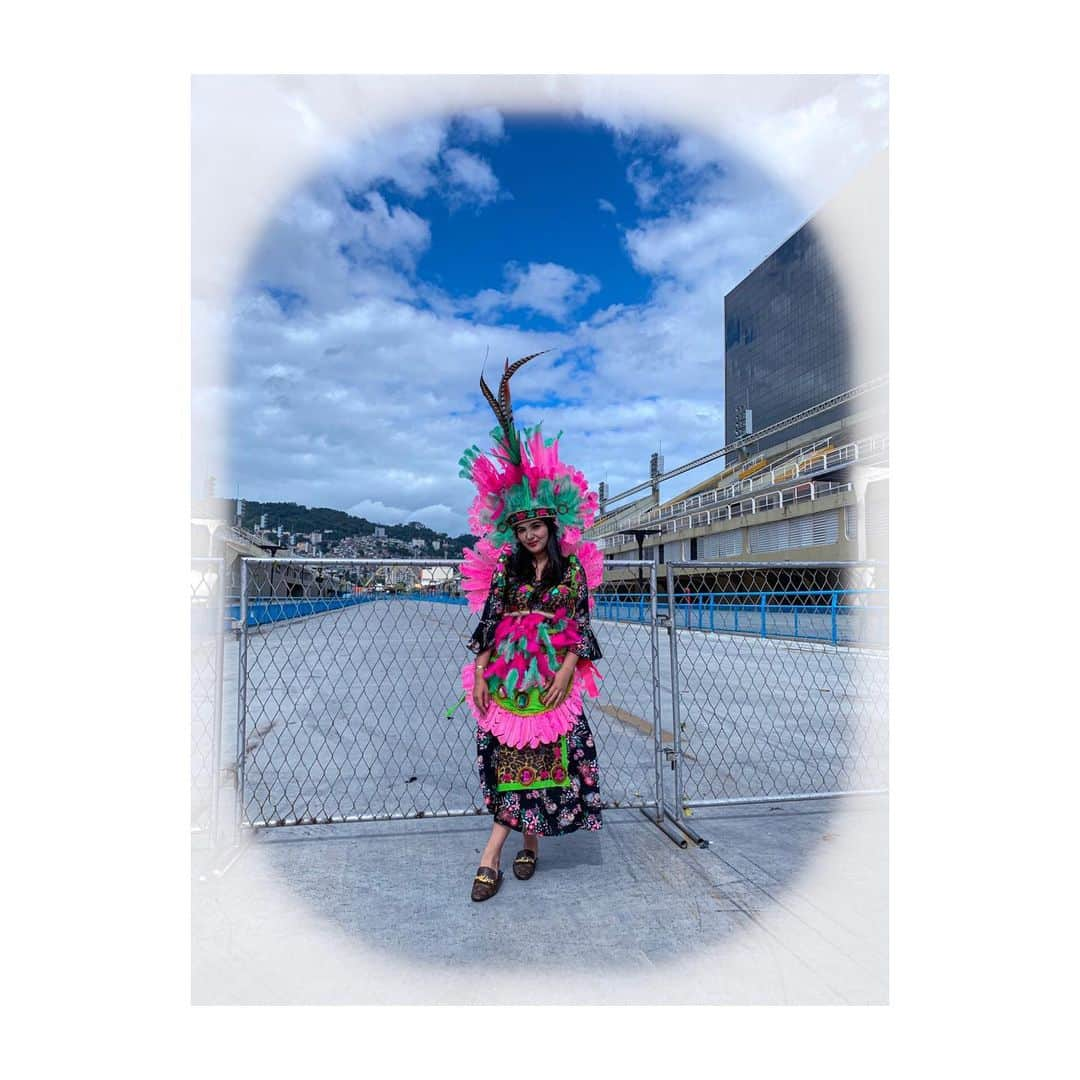 Ashantyさんのインスタグラム写真 - (AshantyInstagram)「Rio de janeiro parade carnaval😍」7月13日 18時02分 - ashanty_ash