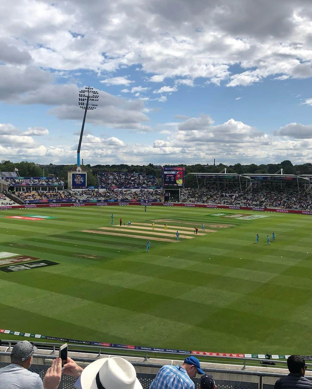 マシュー・ルイスさんのインスタグラム写真 - (マシュー・ルイスInstagram)「What a day at Edgbaston. Thanks to the @icc for hosting me... and @Davecribb. Beating the Old Enemy and making the World Cup Final. One game away from history. Come on England. Bring it home. 🏴󠁧󠁢󠁥󠁮󠁧󠁿🦁🦁🦁🏴󠁧󠁢󠁥󠁮󠁧󠁿 @cricketworldcup #CWC19」7月13日 18時30分 - mattdavelewis