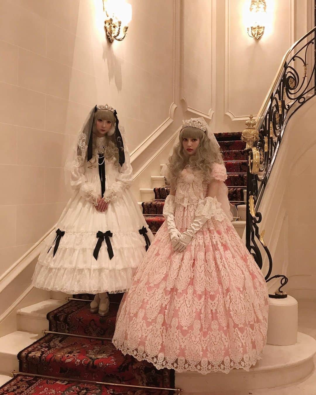 RinRinさんのインスタグラム写真 - (RinRinInstagram)「Wedding dress vibes~ The dress show outfits are always so amazing😩✨ Special guest for Angelic Pretty Paris 2nd year anniversary tea party “Le banquet des anges” 💕 (📸 @sairen05 ) . . 👉🏻 #rinrinlolita . . #rinrindoll #rinrininparis #angelicpretty #lolitafashion #tokyofashion #japanesefashion #harajukufashion #ロリィタ #ロリータ #パリ #ritzparis #angelicprettyparis #ファッション #旅行 #夏 #おしゃれ #コーデ #撮影 #モデル #今日のコーデ #パリ」7月13日 18時59分 - rinrindoll