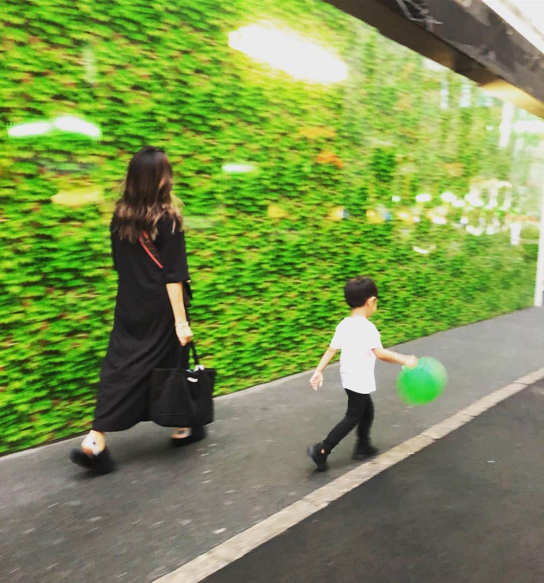 久永輝明さんのインスタグラム写真 - (久永輝明Instagram)「期日前投票いってきました(^^) 息子は緑の風船をもらいテンション上がってますw みんなで参加しましょう！」7月13日 18時56分 - teruakifukuoji
