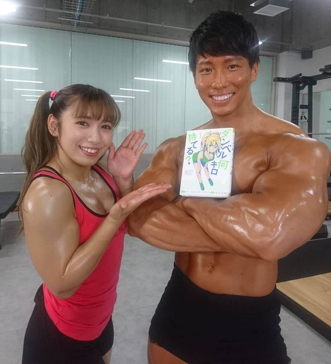 才木玲佳さんのインスタグラム写真 - (才木玲佳Instagram)「have you watched the MV(muscle video,not music video lol) of the japanese anime"how heavy are the dumbbells you lift"??」7月13日 19時00分 - saikireika