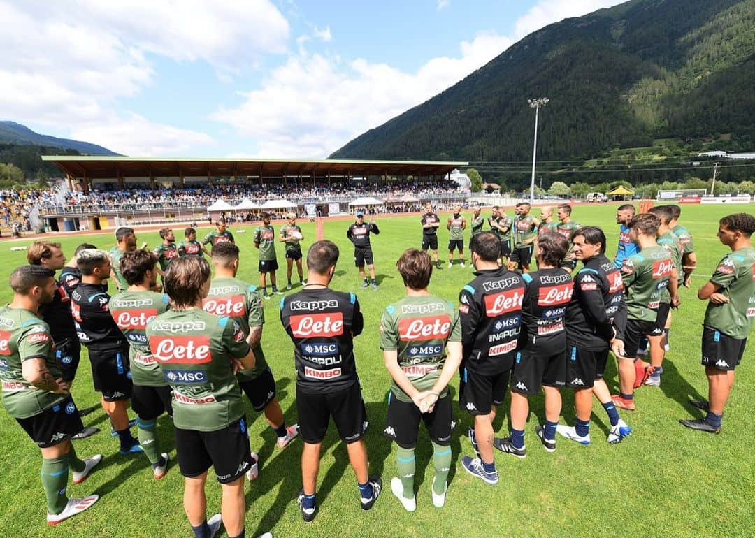 SSCナポリさんのインスタグラム写真 - (SSCナポリInstagram)「🏃🏻‍♂️ This morning 👉 #WorkOut 💙 #ForzaNapoliSempre . . #Dimaro19 #VisitTrentino @visittrentino」7月13日 19時20分 - officialsscnapoli