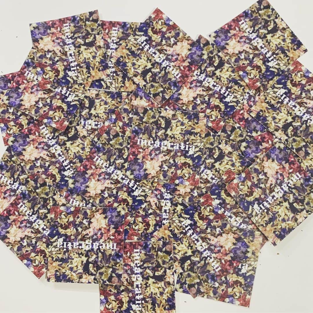 のインスタグラム：「sticker. #meagratia #sticker」