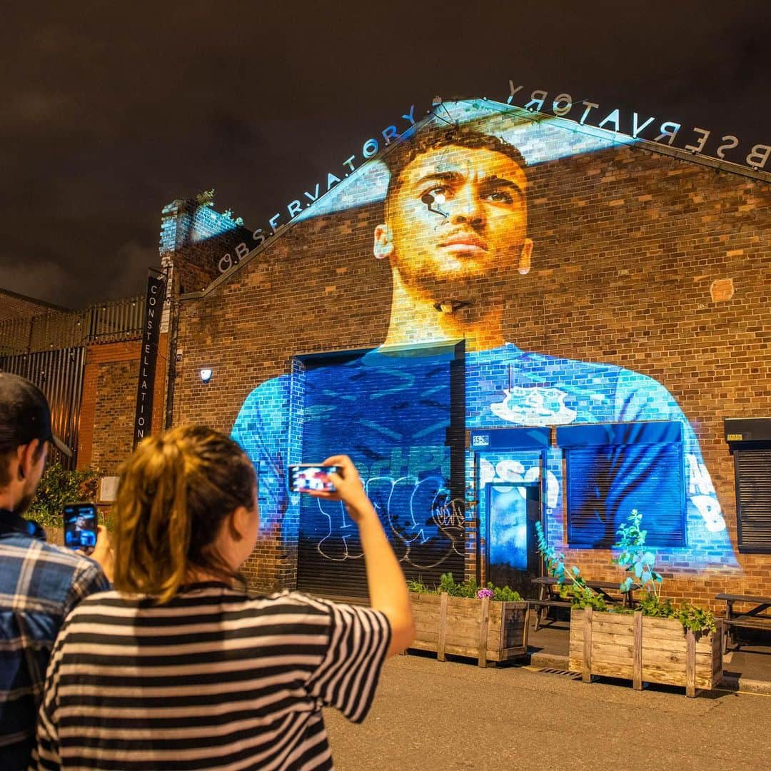 エヴァートンFCさんのインスタグラム写真 - (エヴァートンFCInstagram)「Liverpool really is the most beautiful city in the world. 😍 • • • #everton #efc #coyb #premierleague #epl #pl #liverpool #city #constellations #balticsocial #baltictriangle #liverpoolone #bombedoutchurch #albertdock #dixiedeanhotel」7月13日 19時27分 - everton