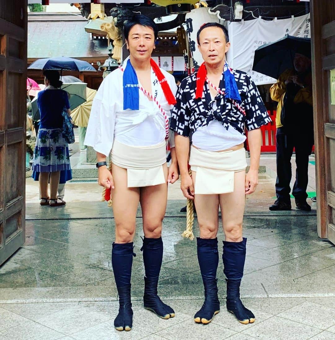 のインスタグラム：「かつて山笠を教えていただいた先輩と。 #博多祇園山笠 #集団山見せ #福岡市長 #kbc #沢田幸二 #エグアナ #走れ山笠 #台あがり #高島宗一郎」