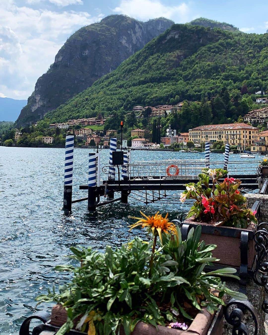 デイビルゲールエミッケルセンさんのインスタグラム写真 - (デイビルゲールエミッケルセンInstagram)「Weekend views from Lake Como 🦚 #DAYfamily 📸 @karandeepchadha」7月13日 19時51分 - daybirgeretmikkelsen