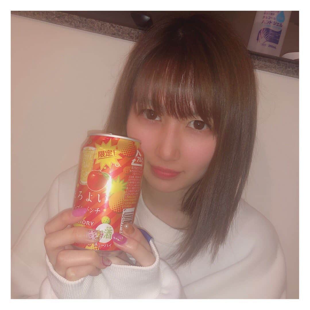 森杏奈さんのインスタグラム写真 - (森杏奈Instagram)「ㅤㅤㅤㅤㅤㅤㅤㅤㅤㅤㅤㅤㅤ ㅤㅤㅤㅤㅤㅤㅤㅤㅤㅤㅤㅤㅤ 結構前にTwitterに載せたやつです、すみません😂 ㅤㅤㅤㅤㅤㅤㅤㅤㅤㅤㅤㅤㅤ ほろよいすら全て飲みきれません👶🏻 ㅤㅤㅤㅤㅤㅤㅤㅤㅤㅤㅤㅤㅤ そもそも水分が苦手です🙅🏻‍♀️ でもそれじゃ良くないってよく分かったので 頑張って飲むようにしてます！！ ㅤㅤㅤㅤㅤㅤㅤㅤㅤㅤㅤㅤㅤ 基本的に日常生活ではお茶しか飲みません！ お家にもお茶しか置いてません🍵 ㅤㅤㅤㅤㅤㅤㅤㅤㅤㅤㅤㅤㅤ ジュースとかはほとんど飲まないです🍹 ㅤㅤㅤㅤㅤㅤㅤㅤㅤㅤㅤㅤㅤ #なんの話 #ほろよい #アルコール #ハンドジェル #そっちかい ㅤㅤㅤㅤㅤㅤㅤㅤㅤㅤㅤㅤㅤ」7月13日 20時12分 - _morianna