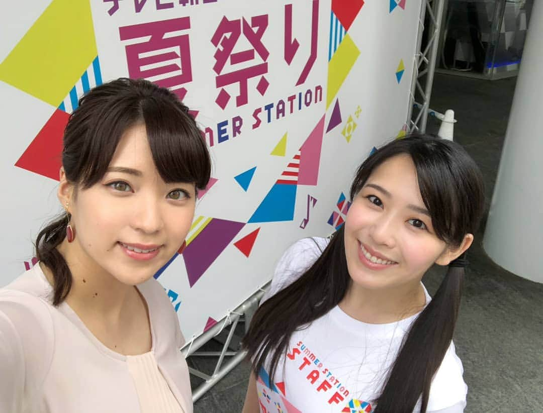 玉木碧さんのインスタグラム写真 - (玉木碧Instagram)「#テレ朝夏祭り #サマーステーション 初日無事終えました☺️ イメージは私の憧れ歌のおねえさんと言うことで👩こういう形の伝え方は初めてでしたが、小さいお友達たちも元気よく反応してくれてとても楽しかったです✨✨ アベマニュースでテレ朝に来ていた #色紙千尋 @shikishi_chihiro ちゃんが動画を沢山撮ってくれていました🤣✨ この三連休、明日明後日もテレ朝夏祭りの11:00からのヒーローショー前10:50頃に登壇させていただきますので是非遊びにいらしてください🥰  ステージの客席は屋根もありますので雨でも大丈夫です🙆  #セントフォース #フリーアナウンサー #玉木碧」7月13日 20時26分 - tamaki_aoi.official