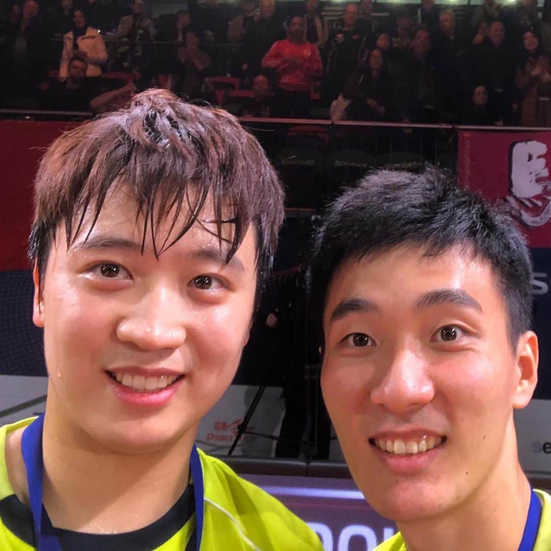 ITTF Worldさんのインスタグラム写真 - (ITTF WorldInstagram)「3️⃣ Finals 💥 3️⃣ Winning Doubles Partnerships 🥇 3️⃣ x #GoldenSelfie 😁🤳 . 🙌 #Congratulations to: 🇭🇰 Doo Hoi Kem & Wong Chun Ting 🇨🇳 Wang Manyu & Chen Meng 🇰🇷 Jeoung Youngsik & Lee Sangsu . 🇦🇺 #ITTFWorldTour #2019AussieOpen」7月13日 20時54分 - wtt
