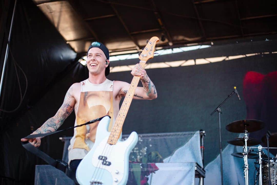 ジャスティン・ヒルズのインスタグラム：「Who’s coming to @rockstardisrupt tomorrow in Indiana? Photo: @itsdannytodd」