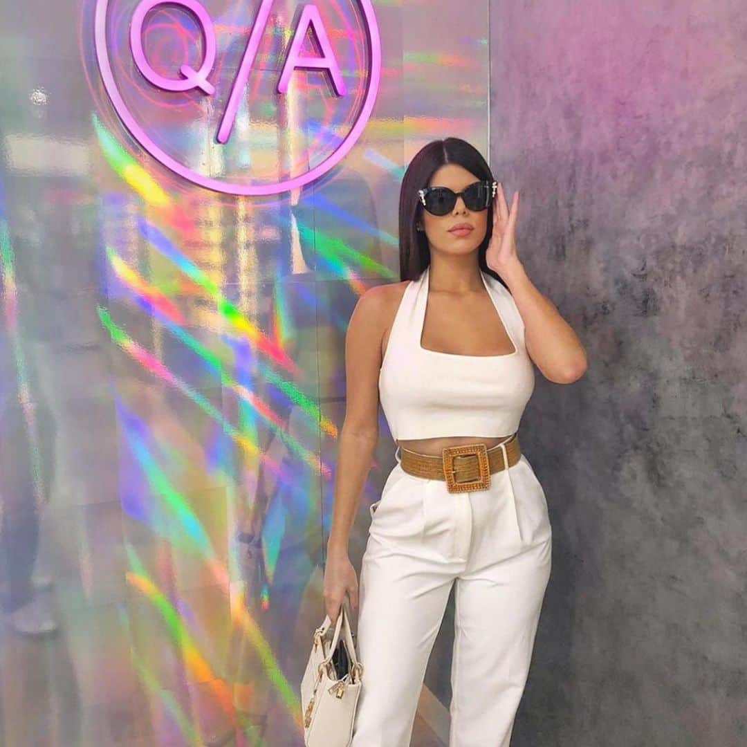 quayaustraliaさんのインスタグラム写真 - (quayaustraliaInstagram)「🌴Heating things up in Miami ☀️ Our newest Quay Shop has finally arrived at Dadeland Mall 🖤 Swipe to see @loydicarrion's sneak peek and stop in this weekend for a special grand opening offer ✨ #QUAYAUSTRALIA」7月14日 6時40分 - quayaustralia