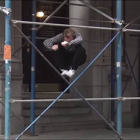 スラッシャーのインスタグラム：「BIG MIKE @mikearnoldeluxe 🎩 Filmed by @jacobelliottharris」