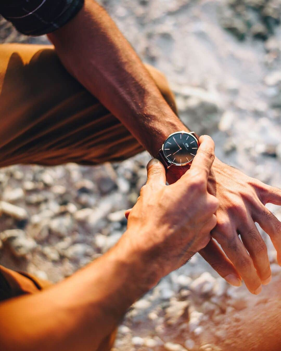 ダニエルウェリントンさんのインスタグラム写真 - (ダニエルウェリントンInstagram)「Always be in a sunny state of mind. (Photo via @najnudge) #DanielWellington」7月13日 23時03分 - danielwellington