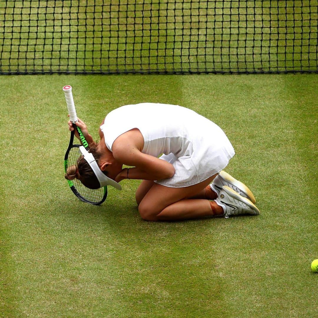WTA（女子テニス協会）さんのインスタグラム写真 - (WTA（女子テニス協会）Instagram)「Congrats @simonahalep! 🤩🏆😄🙌 #Wimbledon」7月13日 23時24分 - wta