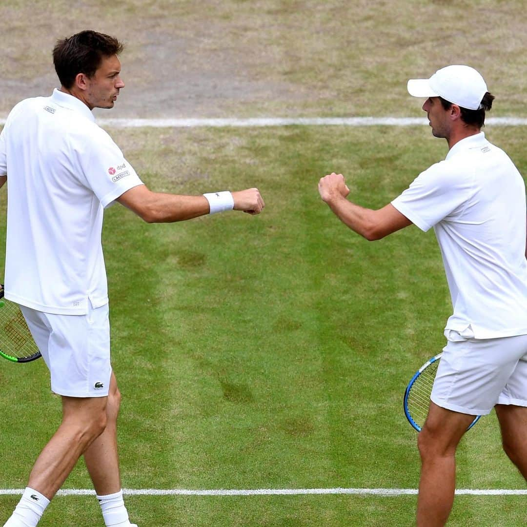 ATP World Tourさんのインスタグラム写真 - (ATP World TourInstagram)「Time for the Gentlemen’s Doubles Final at The Championships 🙌  Are you with the 🇨🇴 or the 🇫🇷 at @wimbledon?」7月13日 23時37分 - atptour