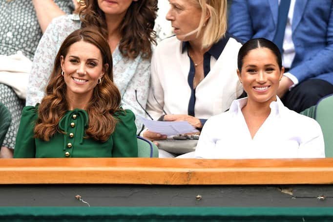 People Magazineさんのインスタグラム写真 - (People MagazineInstagram)「Meghan Markle and Kate Middleton are having a royal moms’ day out! ❤️ The sisters-in-law attended the Ladies’ Singles Final at Wimbledon, recreating their first-ever joint outing (without their husbands!) from one year earlier. Tap the bio link for more! | 📷: Karwai Tang/Getty Images」7月13日 23時40分 - people