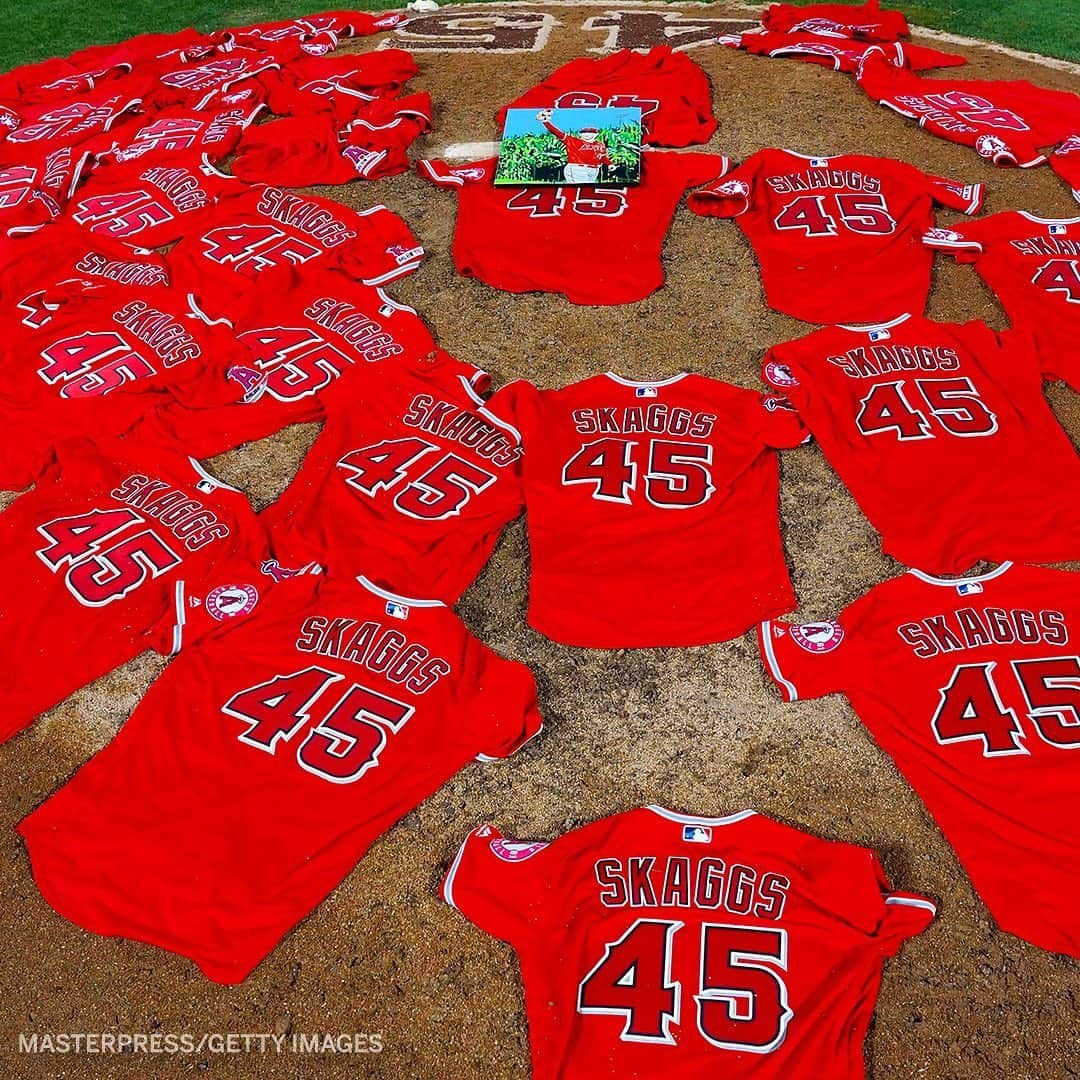 espnさんのインスタグラム写真 - (espnInstagram)「(➡️) The Angels honored their late teammate, Tyler Skaggs, with No. 45 jerseys and a combined no-hitter 🙏」7月13日 23時53分 - espn