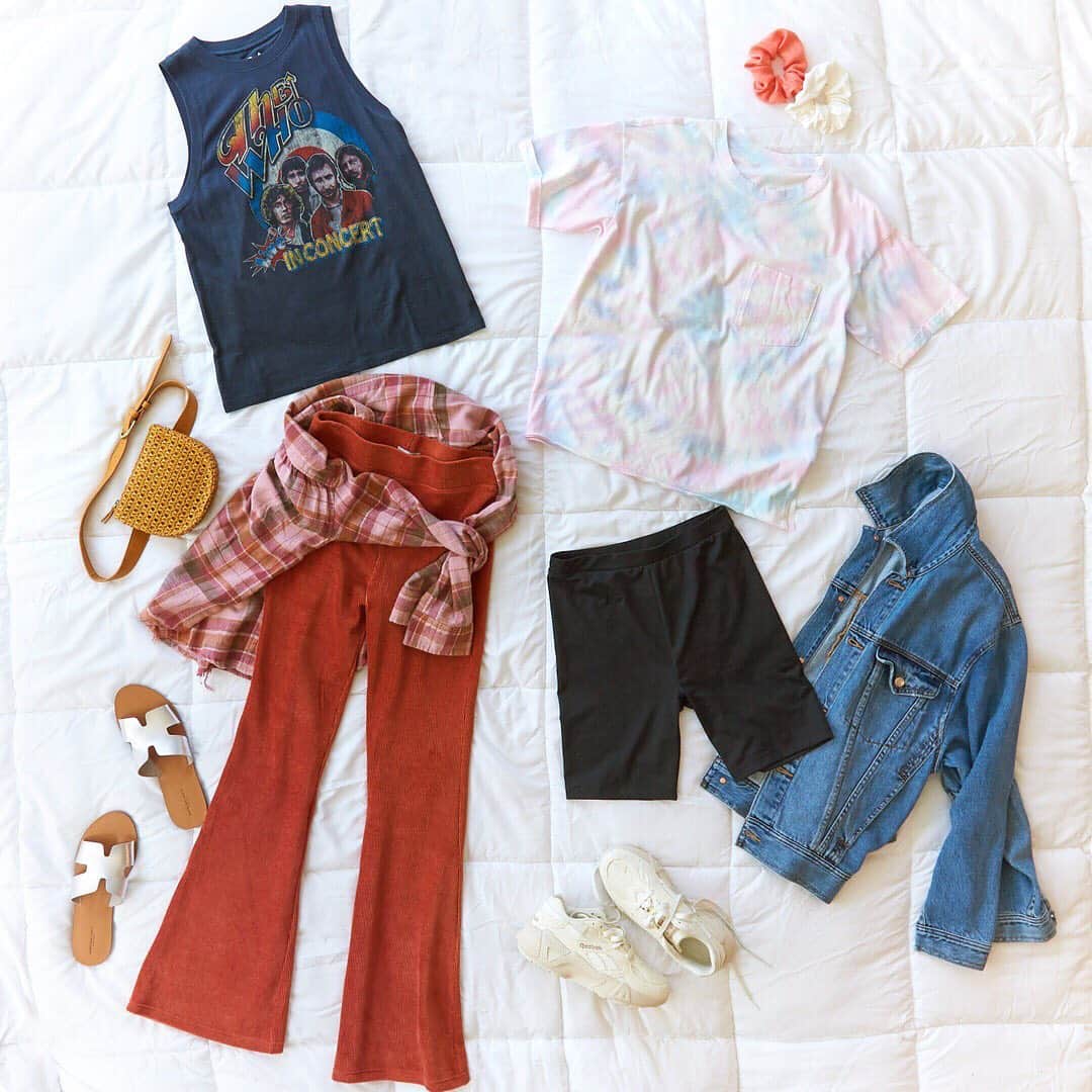 American Eagleさんのインスタグラム写真 - (American EagleInstagram)「70’s vibes in prep for @lollapalooza 🌸 tap to shop these #festival fits」7月14日 0時08分 - americaneagle