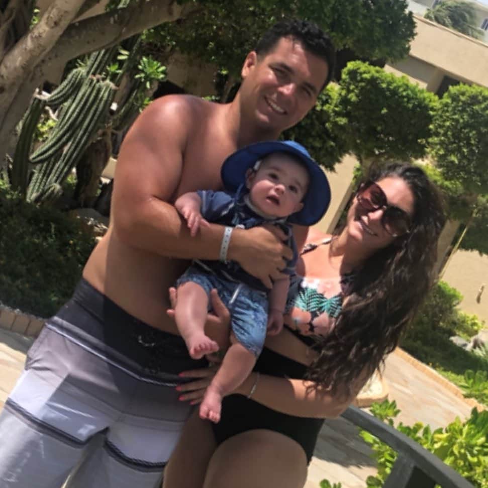 ディーナ・ニコール・コルテーゼのインスタグラム：「🌴 🌴love my little family」