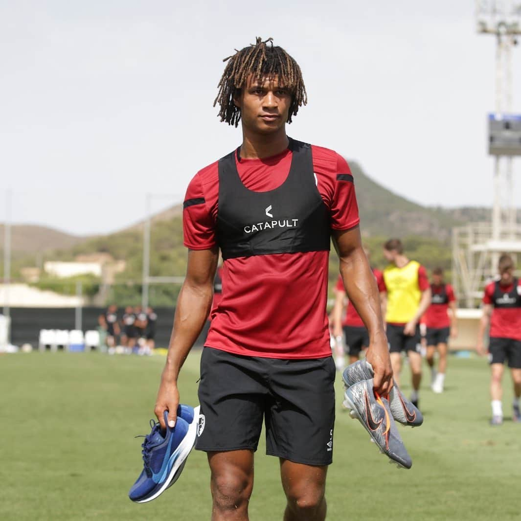 ナタン・アケさんのインスタグラム写真 - (ナタン・アケInstagram)「⚽️🙏🏽」7月14日 0時41分 - nathanake