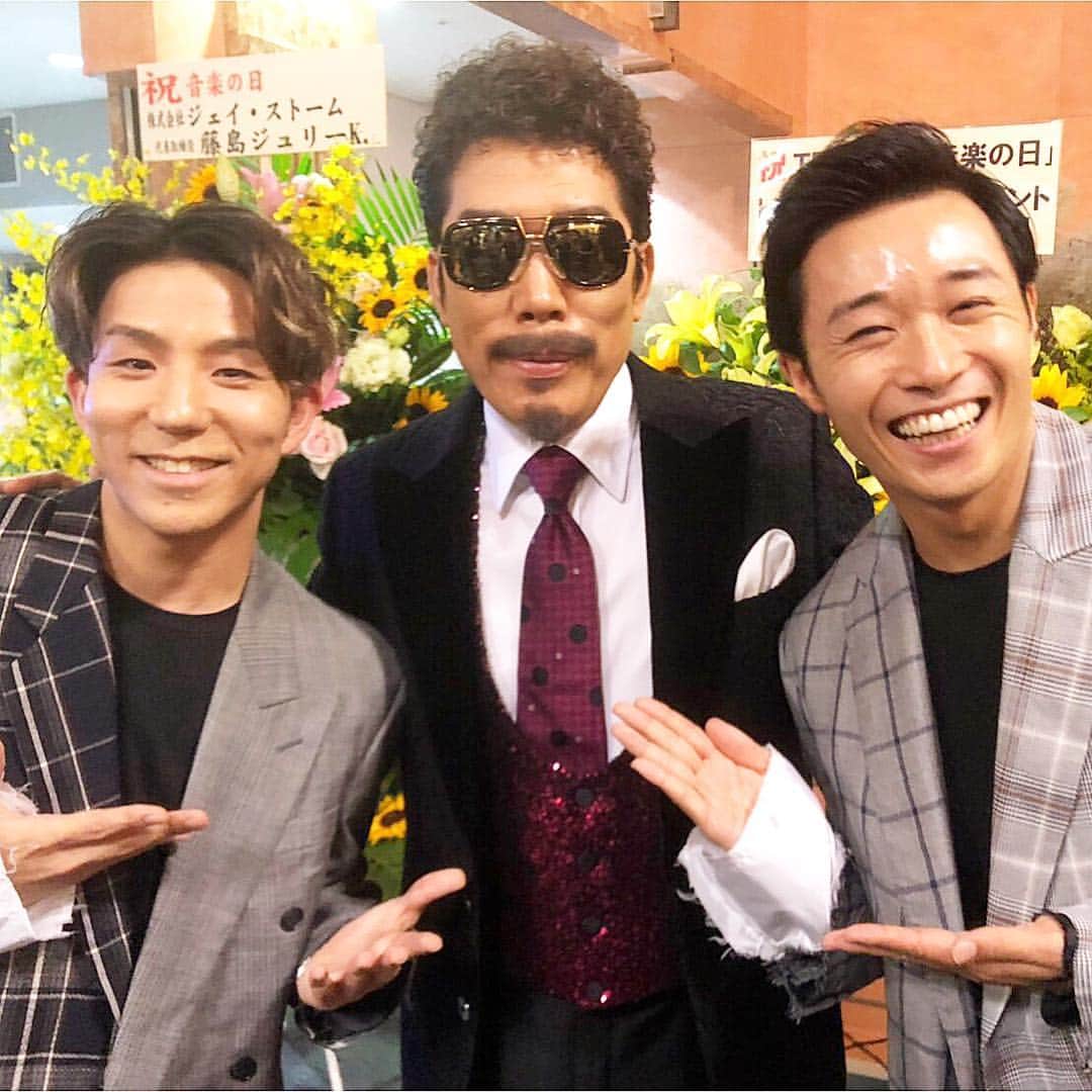 のインスタグラム：「#鈴木雅之 さんと、あの名曲「め組のひと」でご一緒させていただきました🙏✨kazuki&shojiでシッキン的「め組のひと」を振付させてもらいましたが、いかがでしたか？！🕺 . めっ😎‼️ . #TBS #音楽の日 #鈴木雅之 #め組の人 #シットキングス #シッキン #dance」