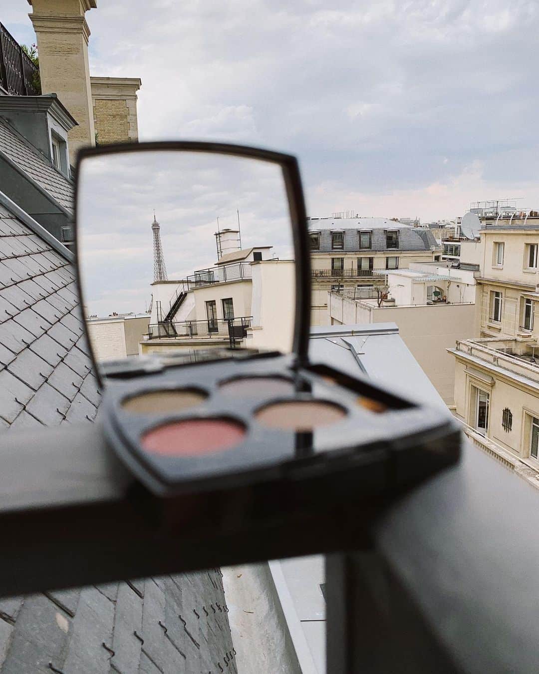 のインスタグラム：「hello to my new favorite palette @welovecoco #welovecoco」