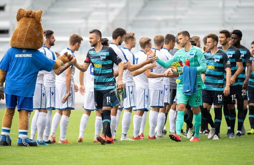 ヘルタ・ベルリンさんのインスタグラム写真 - (ヘルタ・ベルリンInstagram)「Wir gewinnen das Jubiläumsturnier in Karlsruhe durch zwei Siege gegen @sksturm und den @karlsruhersc. Wir bedanken uns für einen tollen Tag der Freundschaft! 🤞🏼💙⚽️ #turniersieger #tagderfreundschaft #jubiläum #125jahre #karlsruhe #wildparkstadion #hahohe 🔵⚪️」7月14日 1時01分 - herthabsc