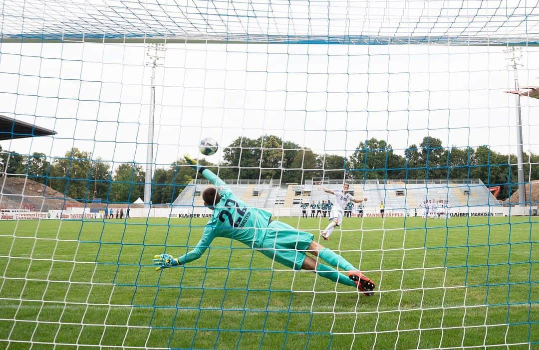 ヘルタ・ベルリンさんのインスタグラム写真 - (ヘルタ・ベルリンInstagram)「Wir gewinnen das Jubiläumsturnier in Karlsruhe durch zwei Siege gegen @sksturm und den @karlsruhersc. Wir bedanken uns für einen tollen Tag der Freundschaft! 🤞🏼💙⚽️ #turniersieger #tagderfreundschaft #jubiläum #125jahre #karlsruhe #wildparkstadion #hahohe 🔵⚪️」7月14日 1時01分 - herthabsc