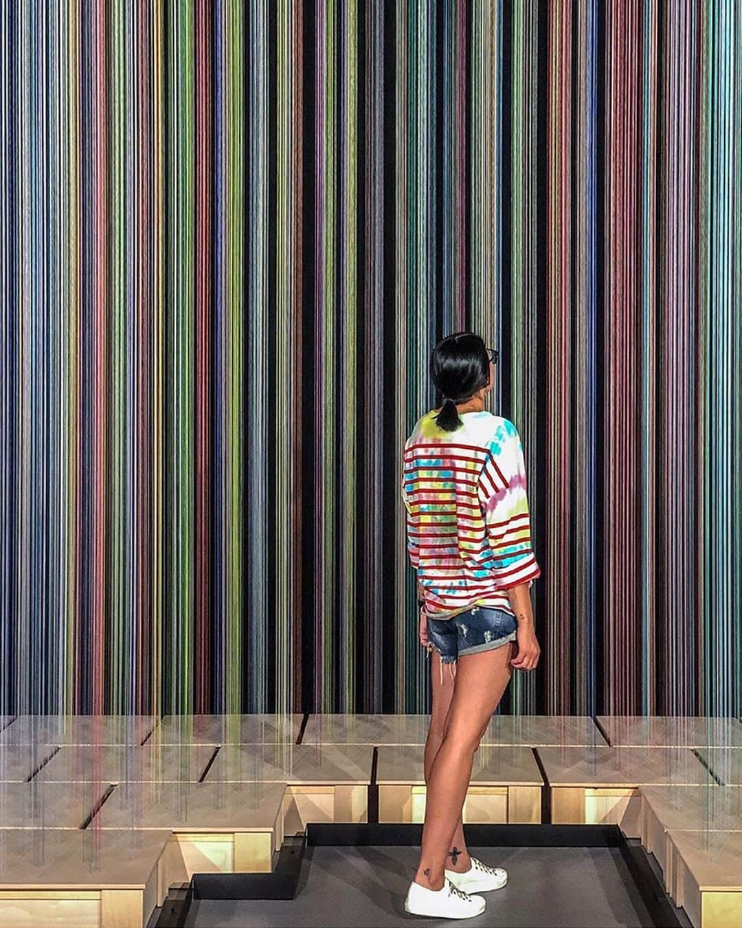 ジェイクルーさんのインスタグラム写真 - (ジェイクルーInstagram)「And our #nationalstripesday contest winner is… Wendy from Arizona at a stripey art installation called “Sweet Spot” by @causeydaniellstudio, in our tee collab with @lalignenyc at a stripey art installation. Swipe to see the runner-up, plus more over at @jcrewmens. 🎉 Thanks to everyone who celebrated with us!」7月14日 1時35分 - jcrew