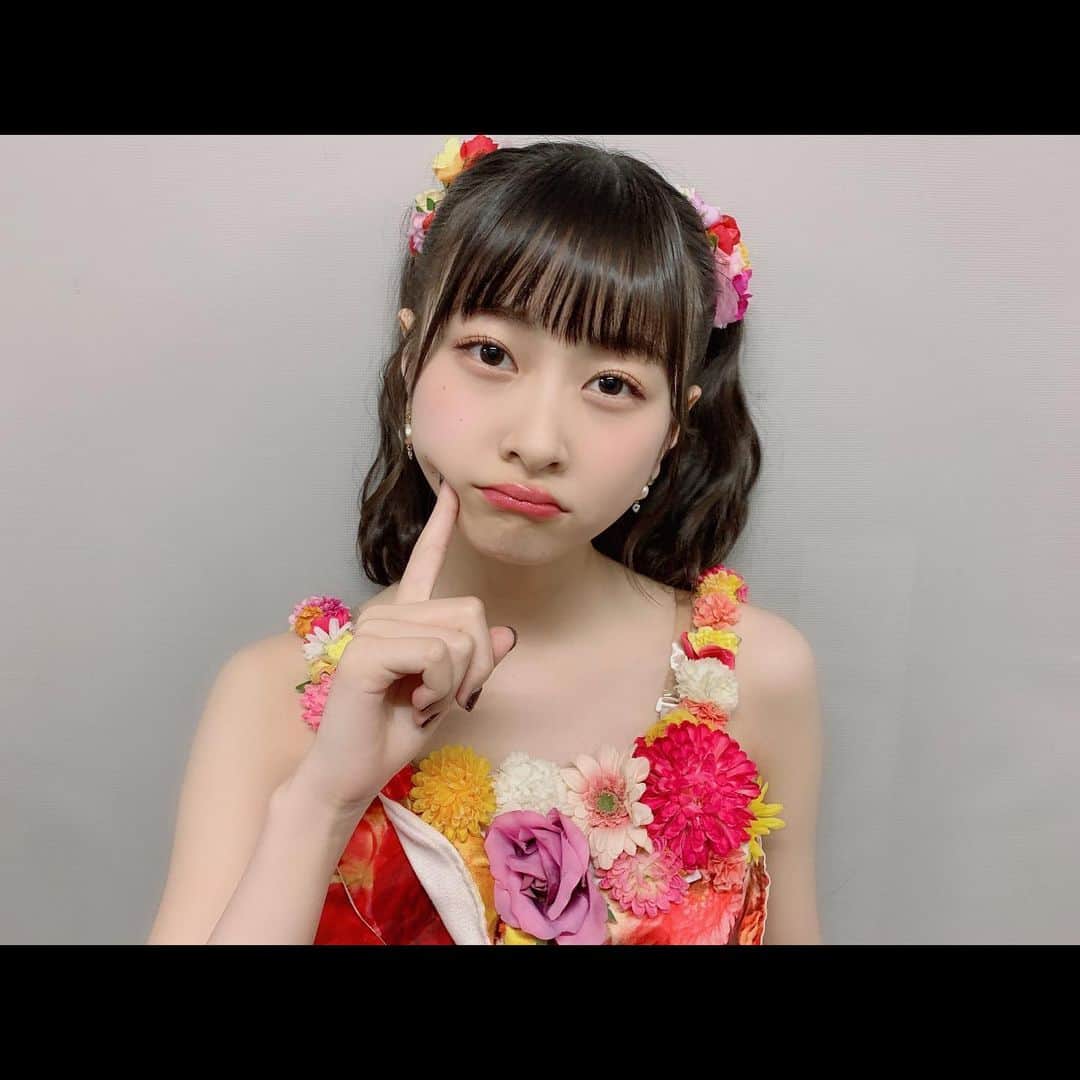 松岡はなのインスタグラム：「有難うございました☺︎🌷💞 #音楽の日 #またまたさっしーさんの衣装でしたっ #幸せマウンテン」