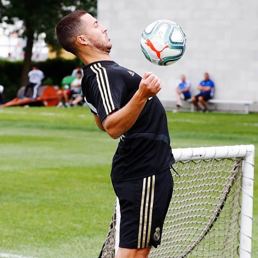 エデン・アザールさんのインスタグラム写真 - (エデン・アザールInstagram)「😓💪🏼 #HalaMadrid」7月14日 2時16分 - hazardeden_10